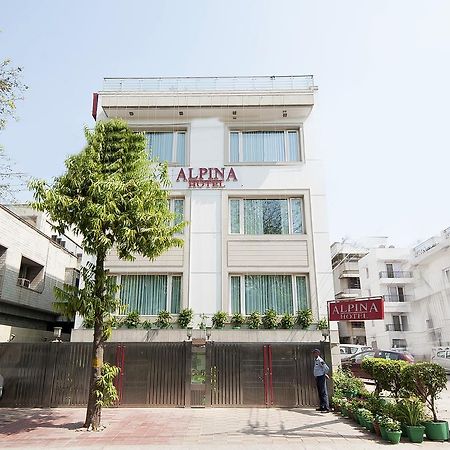 Alpina Hotels & Suites Нью-Дели Экстерьер фото